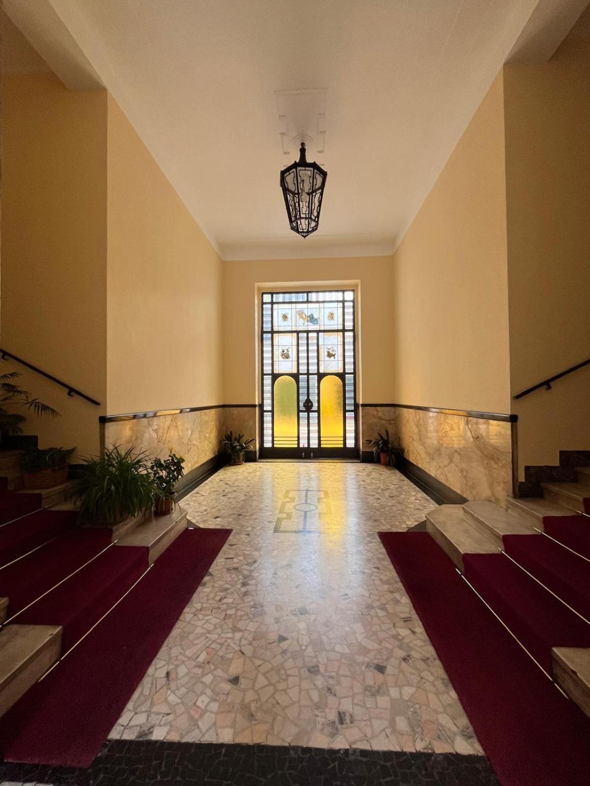 Апартаменты Atelier Grandi Милан Экстерьер фото